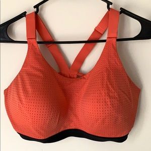 Last chance!! Victoria Secret sports bra 36DD